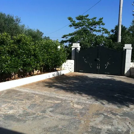 Semesterbostad Trullo Salamina